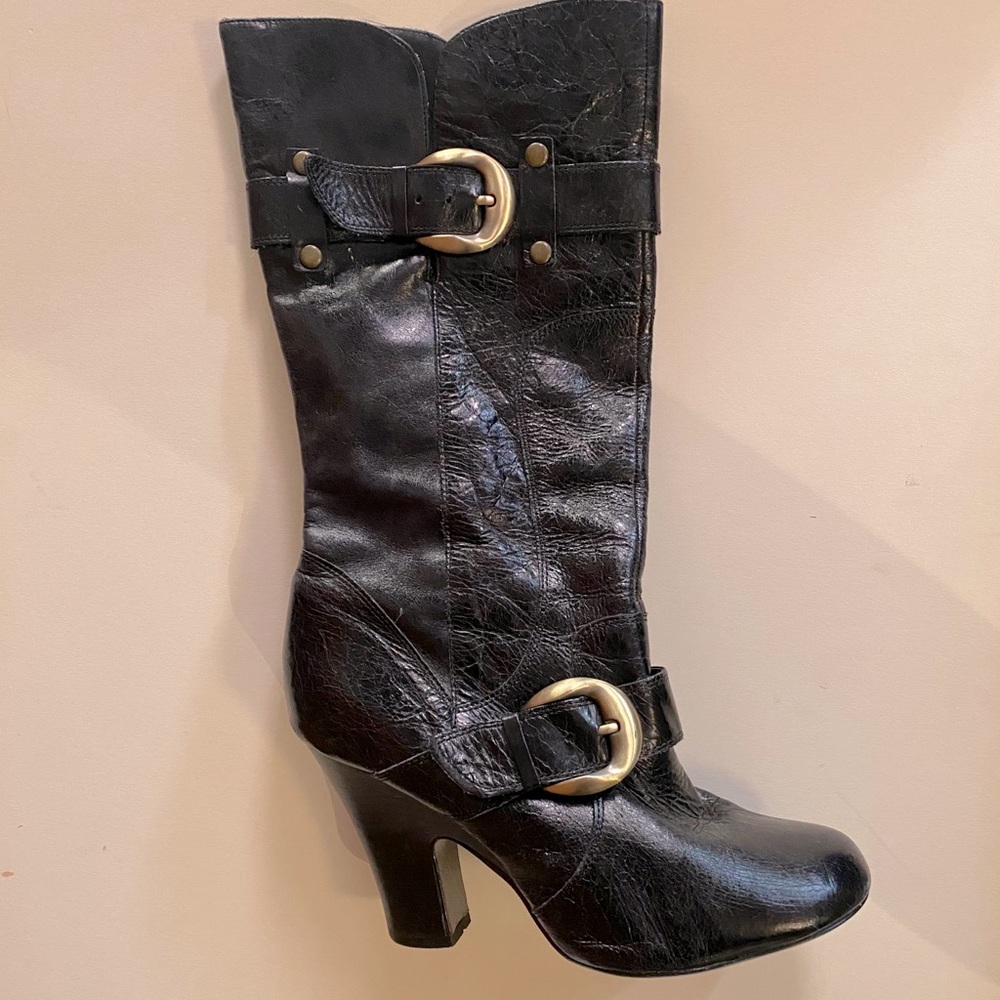 Black boots